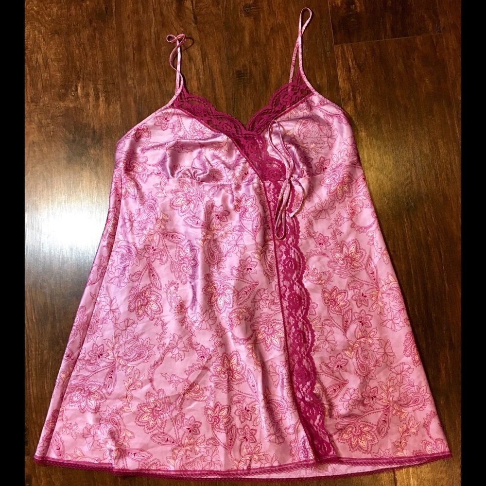Victoria’s Secret / Pink Nightie 🌷